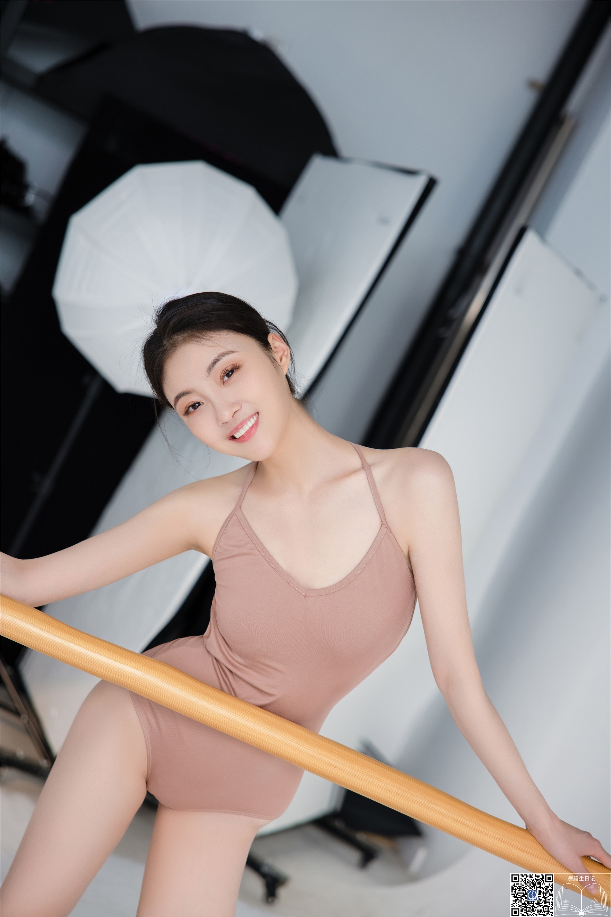 GALLI嘉丽 舞蹈生日记 050 - 毛毛